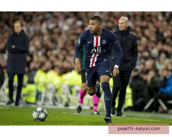 汉堡中路渗透表现稳健,近期攻防转换效果显著提升 汉堡中路渗透表现稳健,近期攻防转换效果显著提升